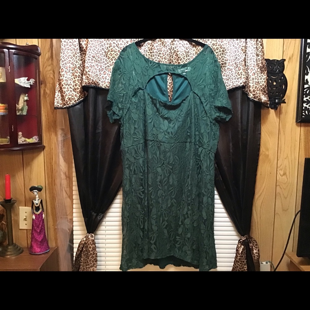 Green Lace dress 3x